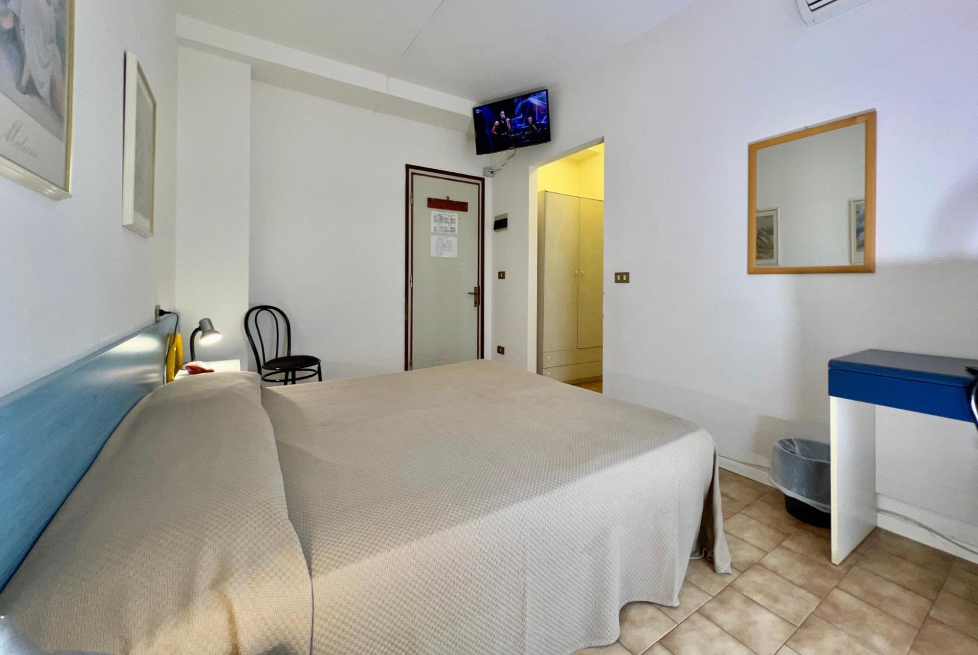 Hotel Myriam Lignano Sabbiadoro Exterior foto